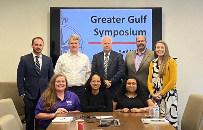 麻豆映画影音 hosts the Greater Gulf Symposium